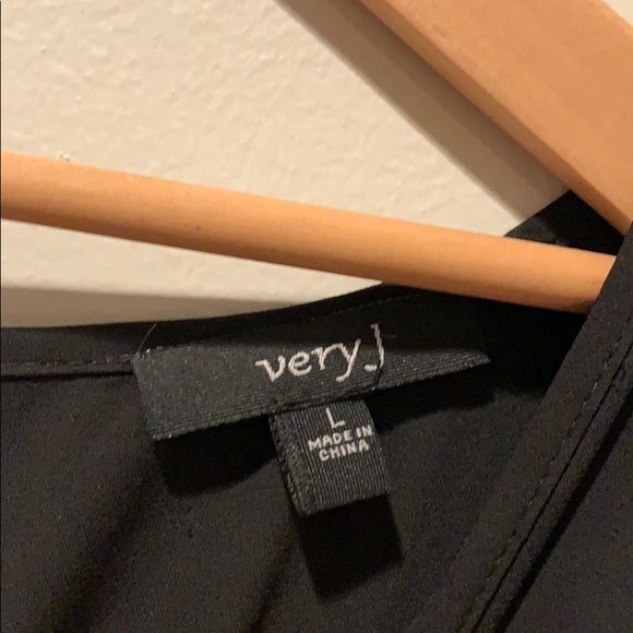 Black Romper with skirt (L) - Picture 8 of 11